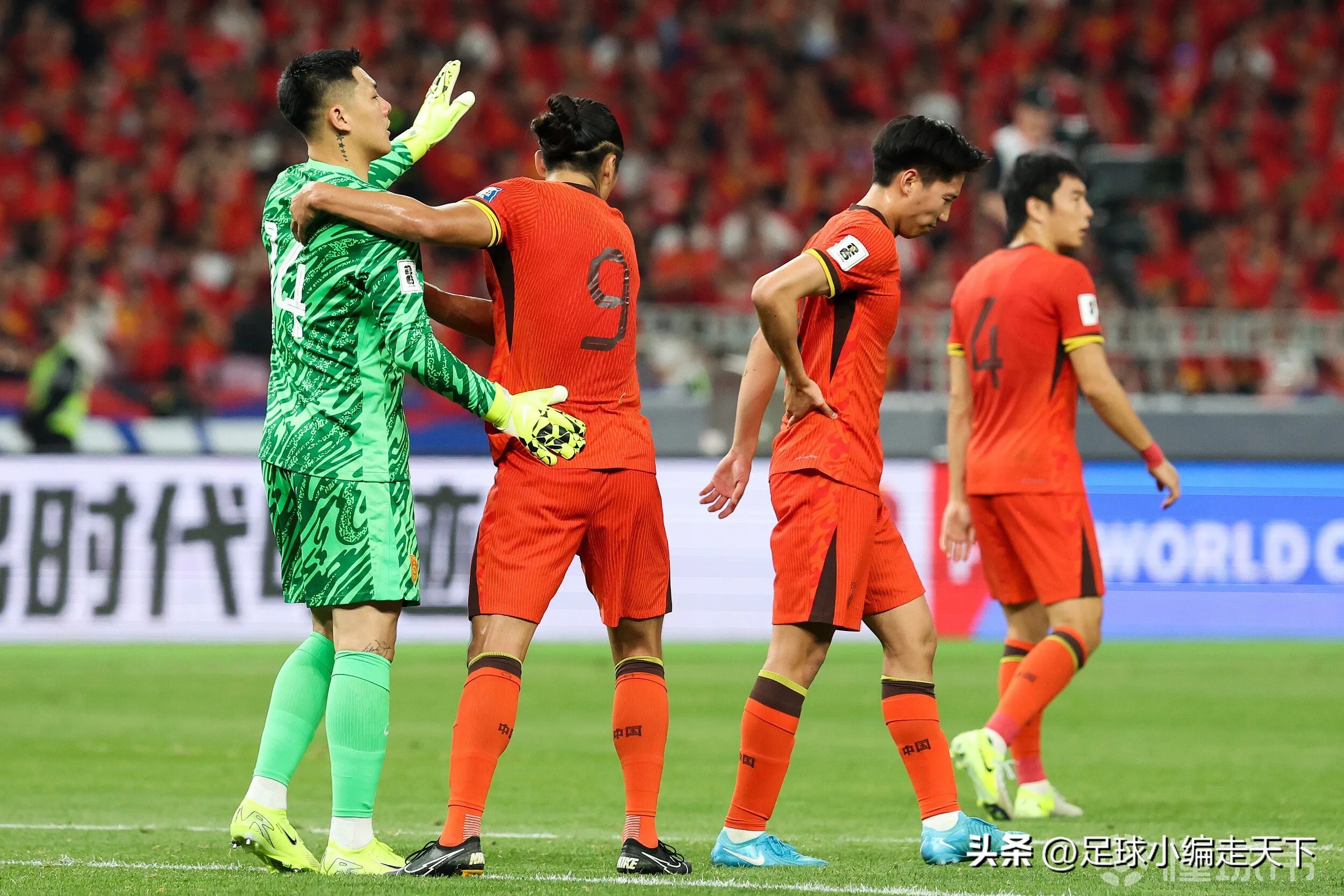 关于中超新政策：转会窗口开启，球队抢人大战一触即发的信息