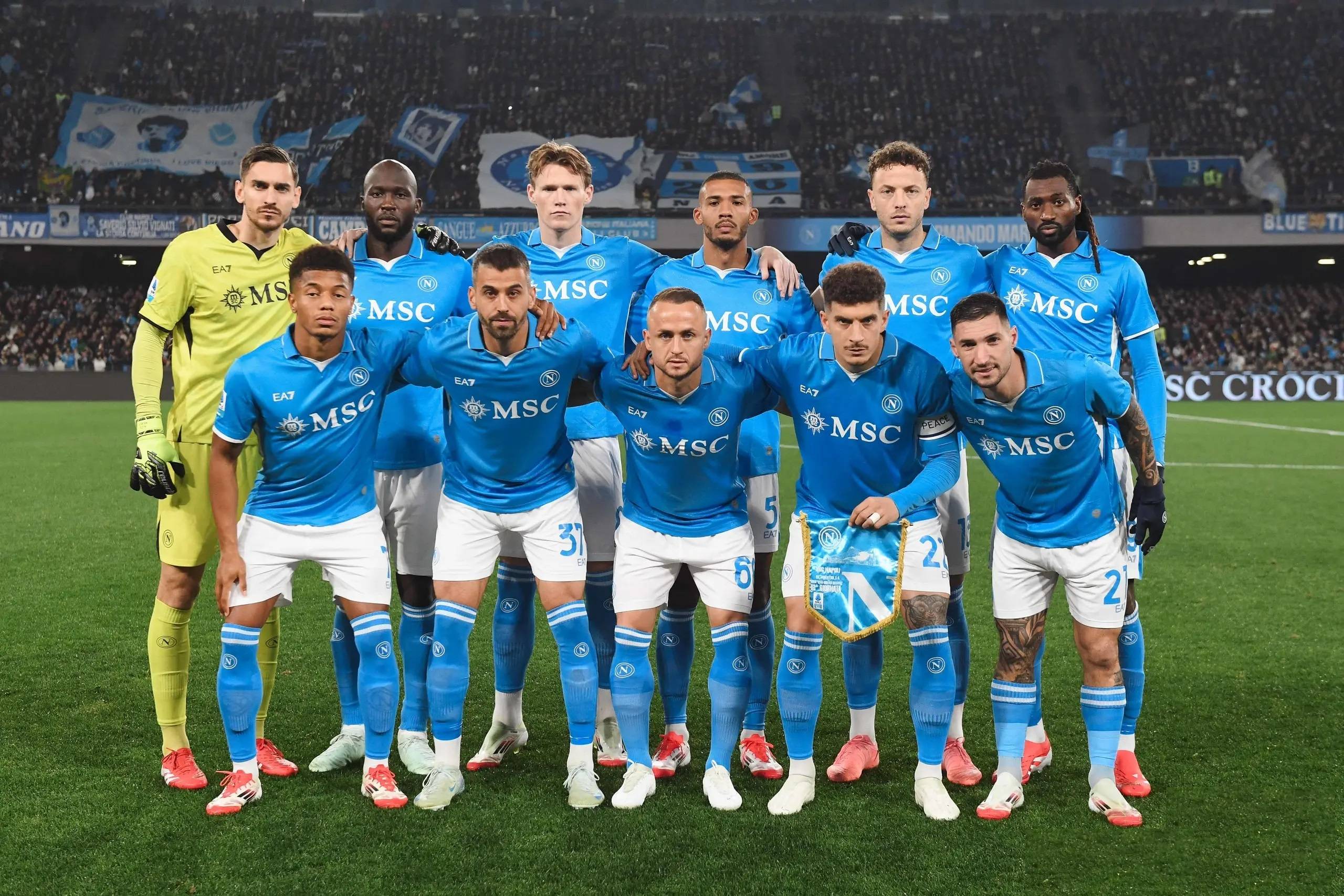 那不勒斯客场全取三分,取得胜利 那不勒斯客场全取三分,取得胜利