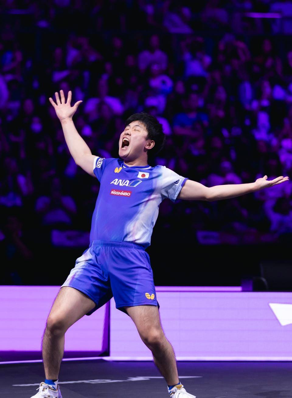 开云平台-比赛表现引人注目,球员展现出色技术