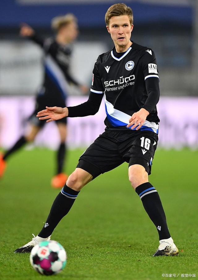 包含比勒菲尔德在主场失利，遭遇积分滑坡的词条