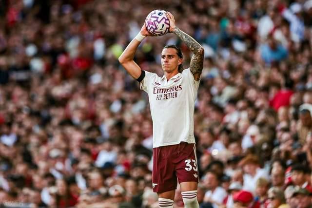 开云平台-包含阿森纳碾压德国乒乓球队,CoreJJ三分雨点燃全场激烈交锋总决赛,成为赛场最大亮点的词条