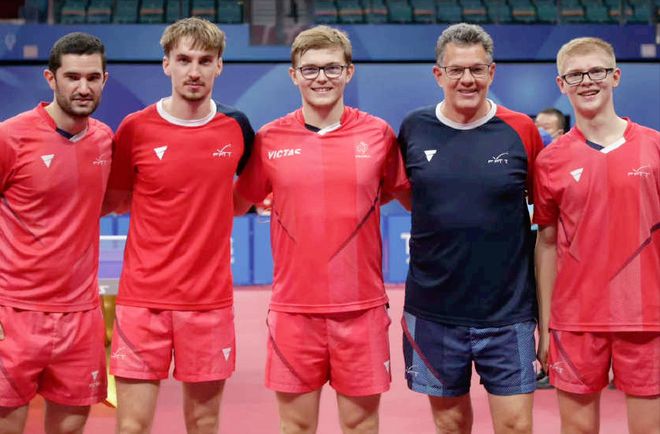 韩国队碾压英格兰队,马龙扛起全队 韩国队碾压英格兰队,马龙扛起全队