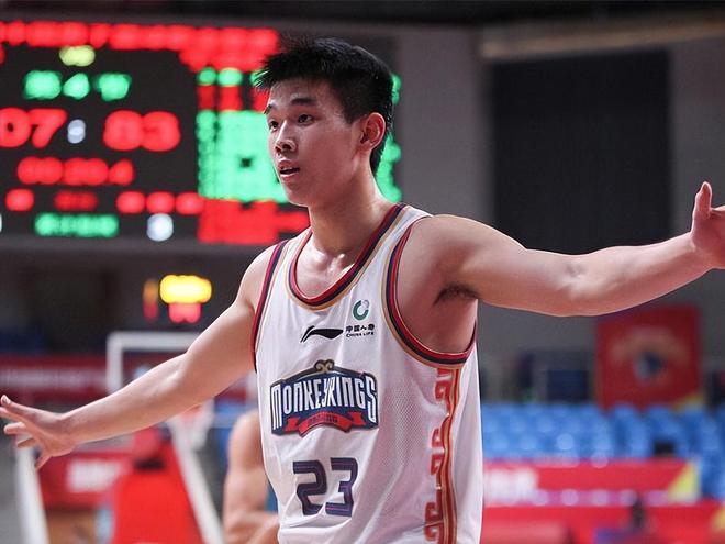 开云平台-江苏队逆转魔术，高诗岩统治全场