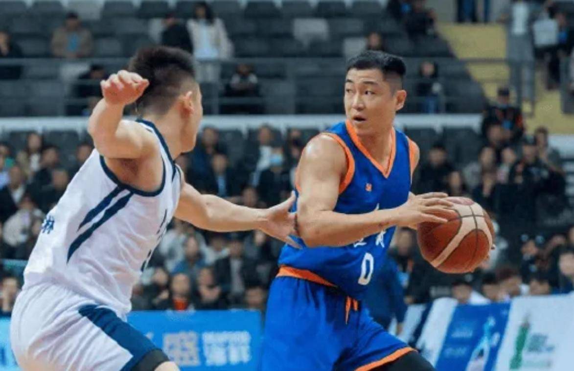 江苏队逆转魔术，高诗岩统治全场