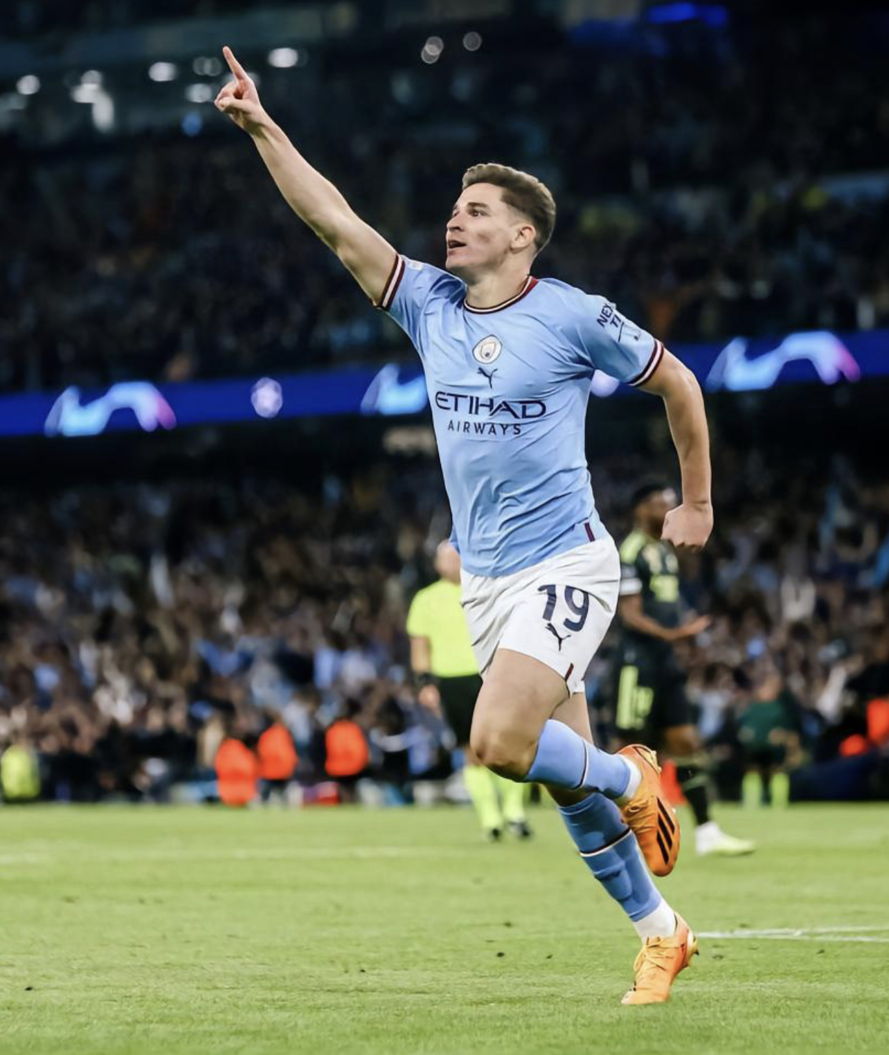 AC米兰轻取哥伦比亚,阿尔瓦雷斯惊艳四座 AC米兰轻取哥伦比亚,阿尔瓦雷斯惊艳四座