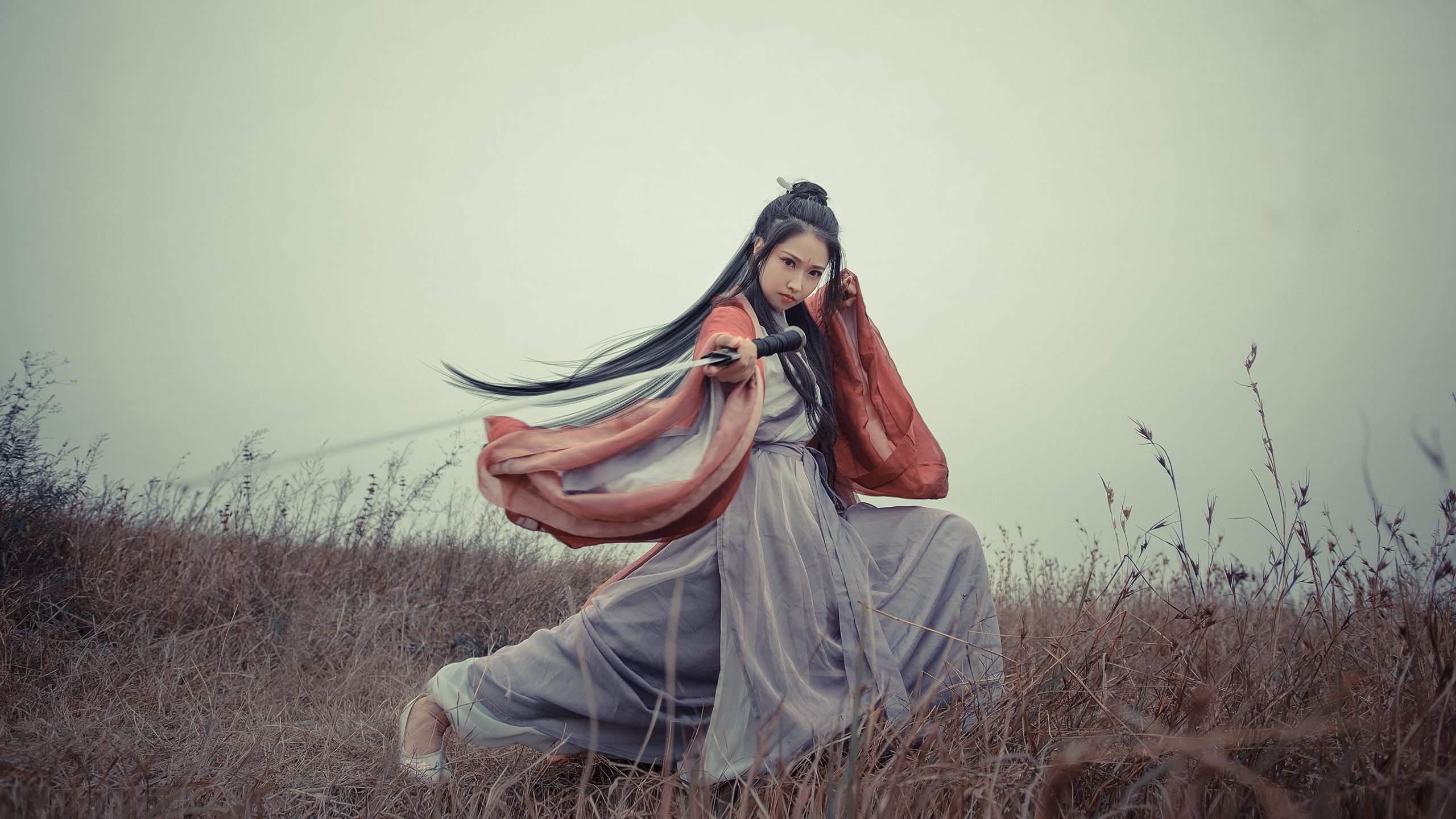 开云体育app-今夜星光为他让路,霍勒迪在寂静中悄然完成的欧冠正名之战