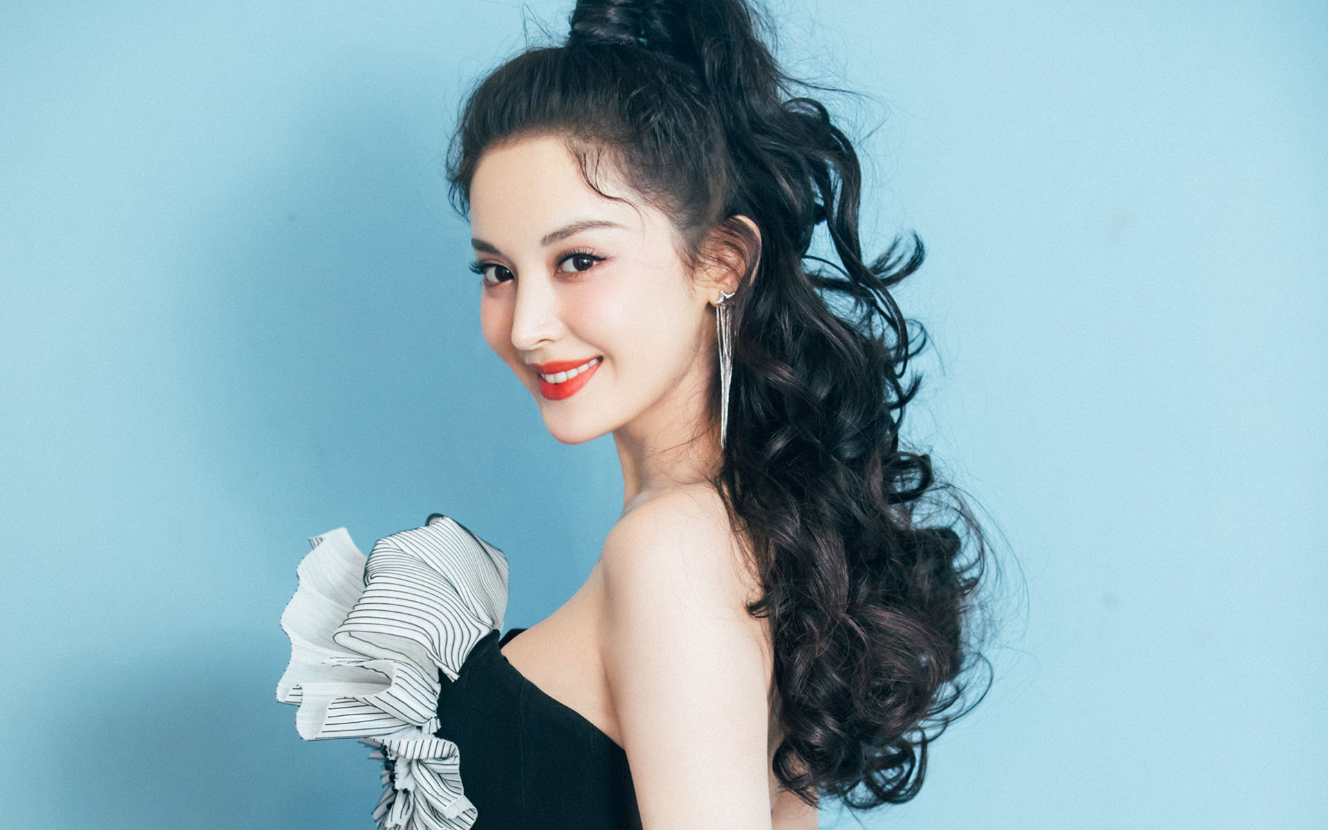 蓝黑军团的秘鲁引力，为何迪亚斯的存在感正在改写国米战略