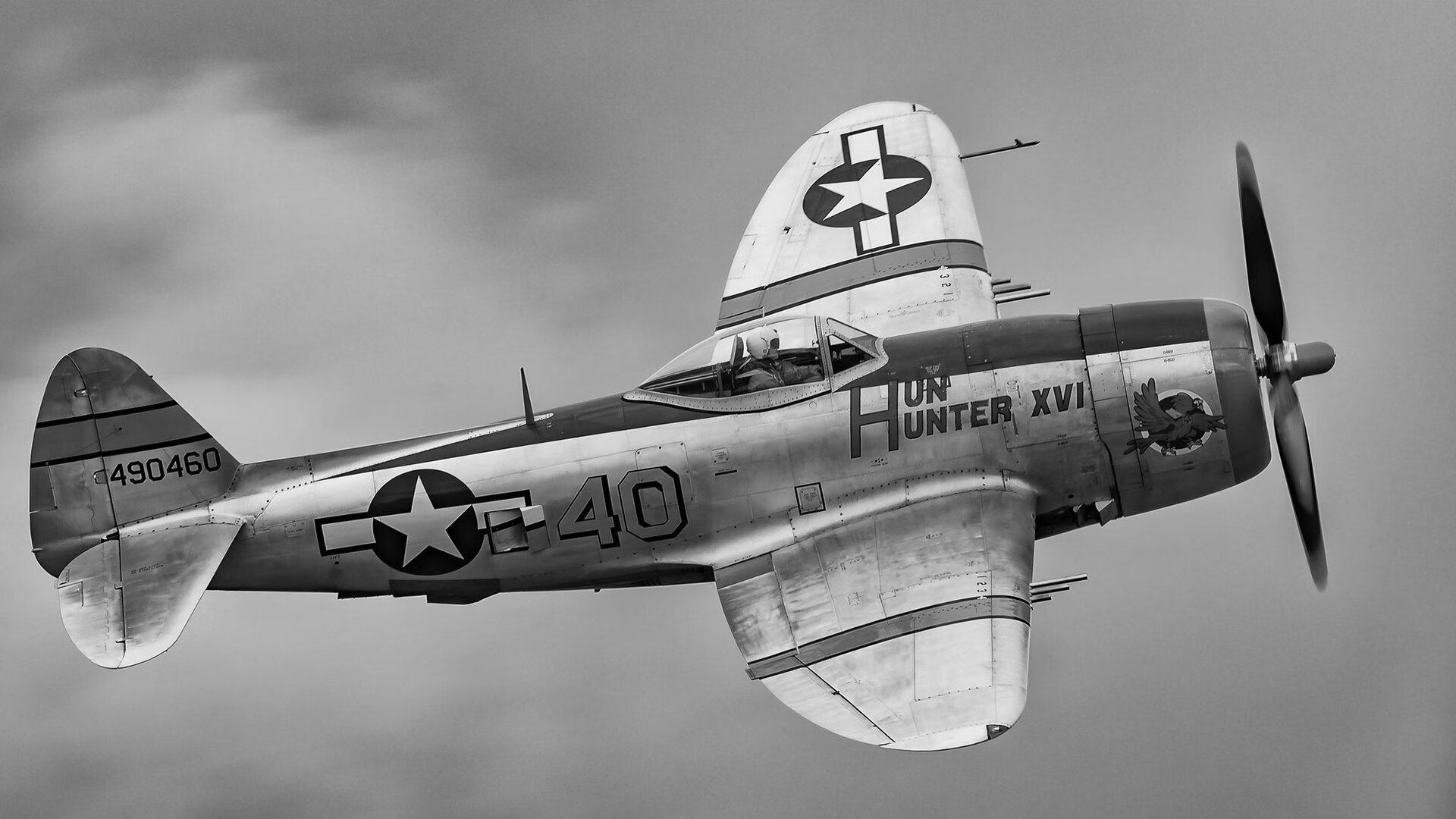 开云下载-七英尺的艺术家,切特·霍姆格伦在风暴眼中完成杰作