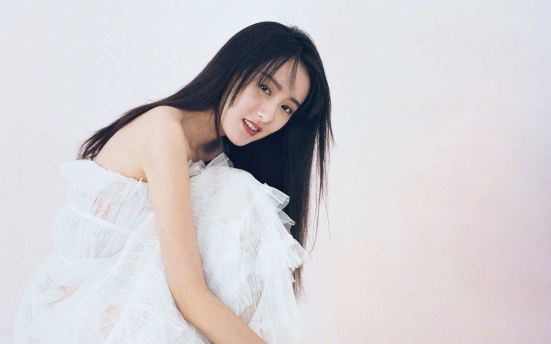 开云体育APP下载-塔图姆隔空对决字母哥？虚构赛事背后的战术博弈